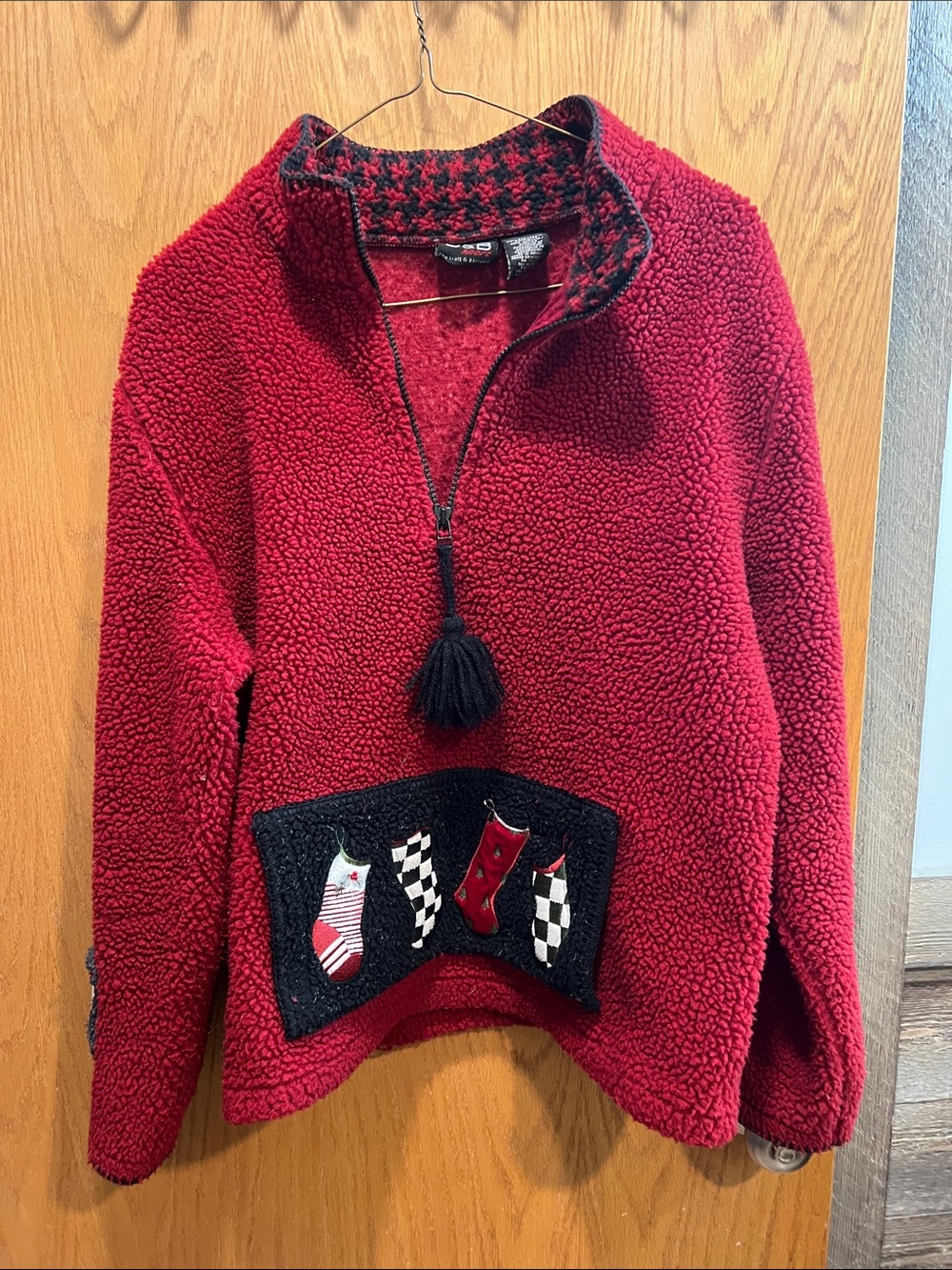 croft & barrow Red Plush Pullover with Black Accents